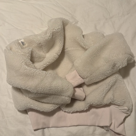 Alo Sherpa Jacket - Picture 2 of 4